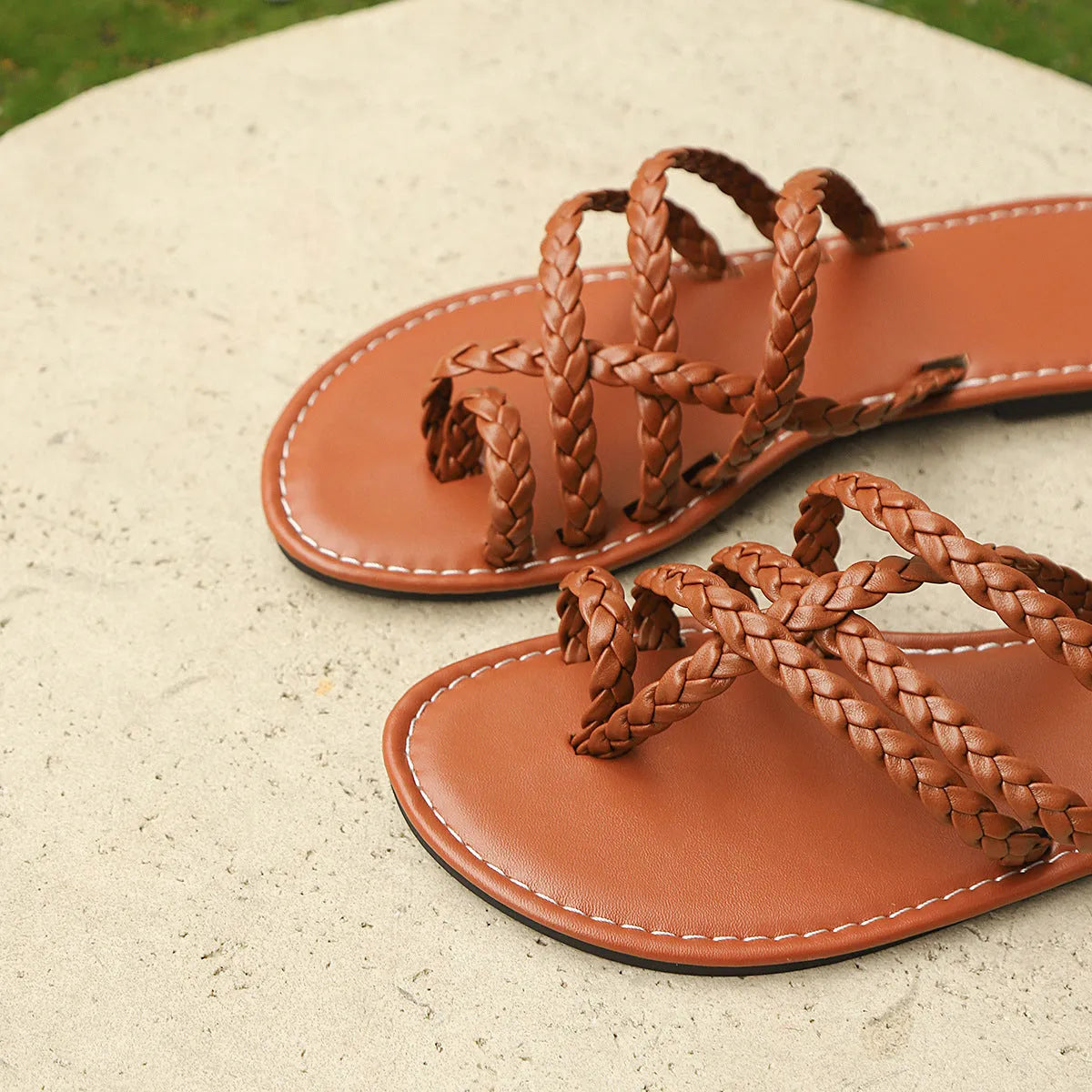 Women’s clip-toe woven sandals with rubber sole in white, black or brown, sizes 36-43
