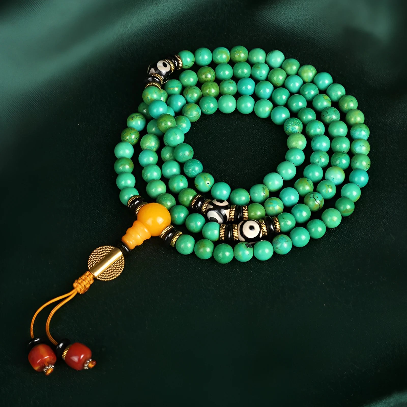 Natural turquoise bracelet with 108 polished 8mm round beads in traditional national style