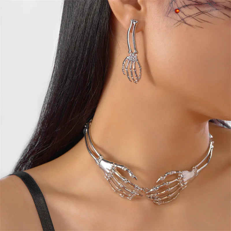 Skull and ghost claw necklace and earrings set in dark style electroplated alloy jewellery