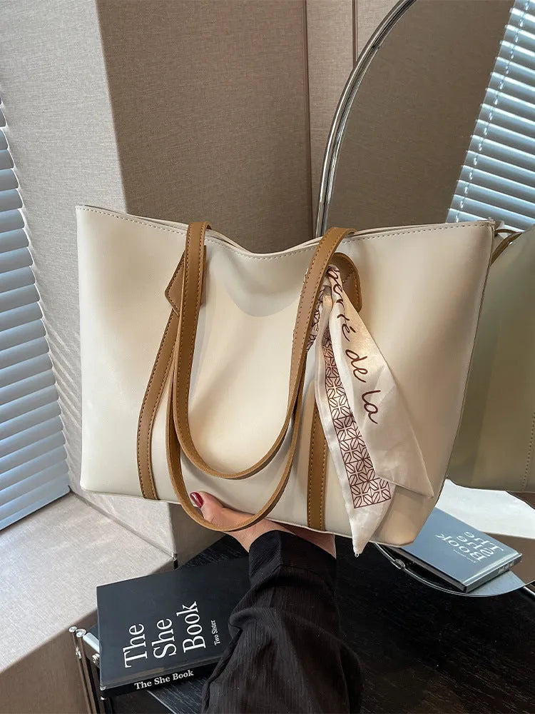 Women's large capacity bucket tote shoulder bag with sandwich pockets and zip compartments