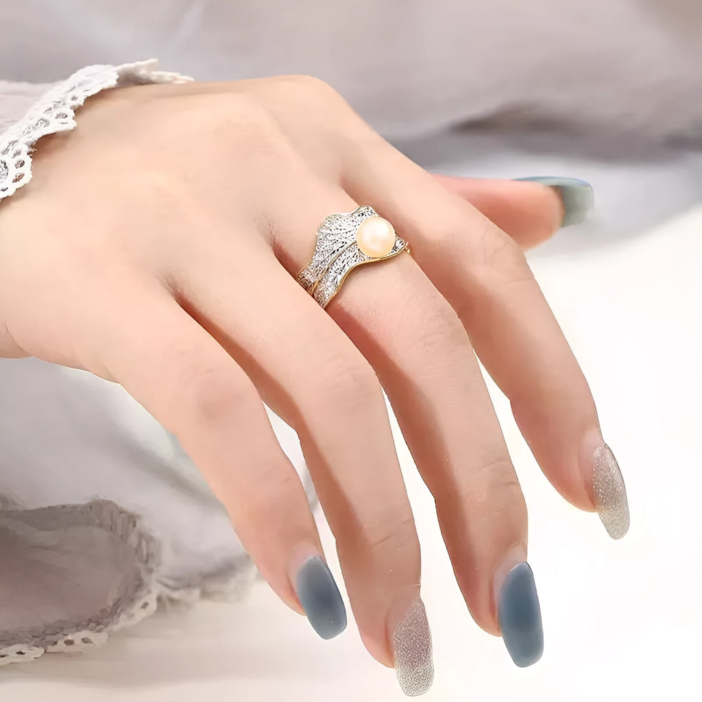 Natural freshwater pearl ring with leaf-shaped metal band and adjustable opening