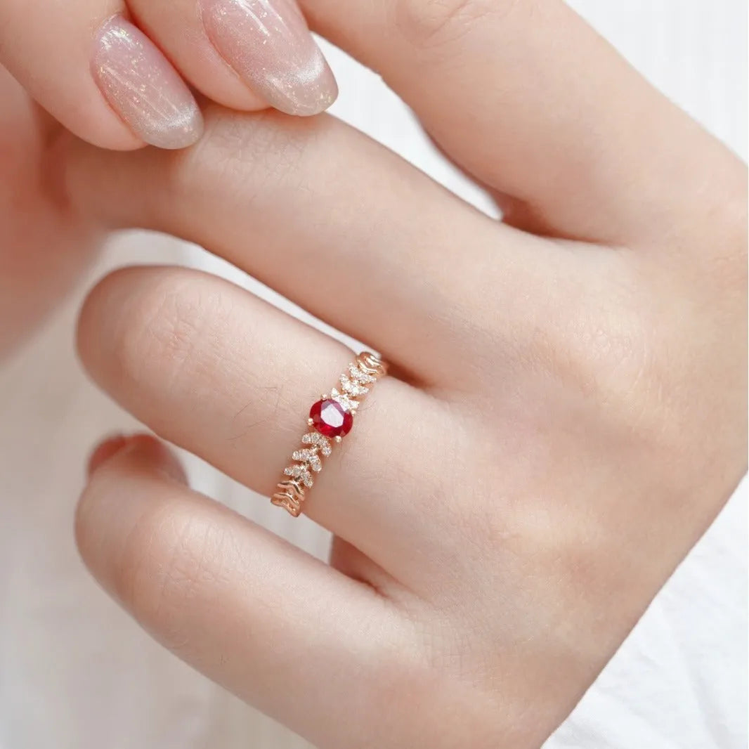 S925 sterling silver leaf ring for women in yellow gold tone, US sizes 6 to 10