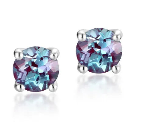Simple geometric round ear studs with a cultivated Alexander stone in 925 silver.