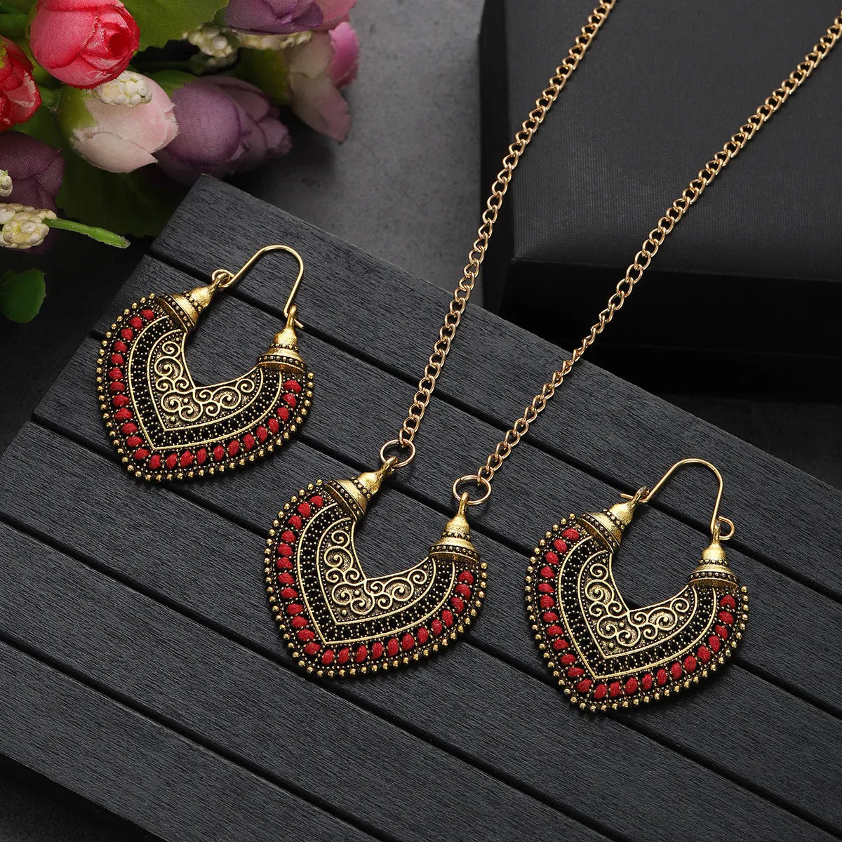 Heart-shaped rope winding earrings and necklace set with electroplated alloy pendants in six colours