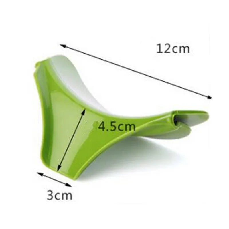 Green silicone kitchen funnel for transferring liquids between round pots