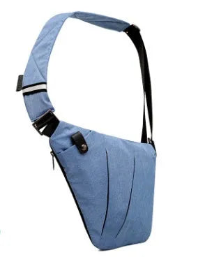 Canvas chest bag for men in black Oxford cloth with zipper closure, worn across the chest for anti-theft security