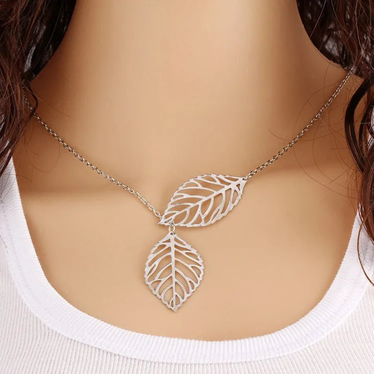 Leaf necklace in electroplated alloy, gold or silver colour, 21-50cm length, women's European and American style
