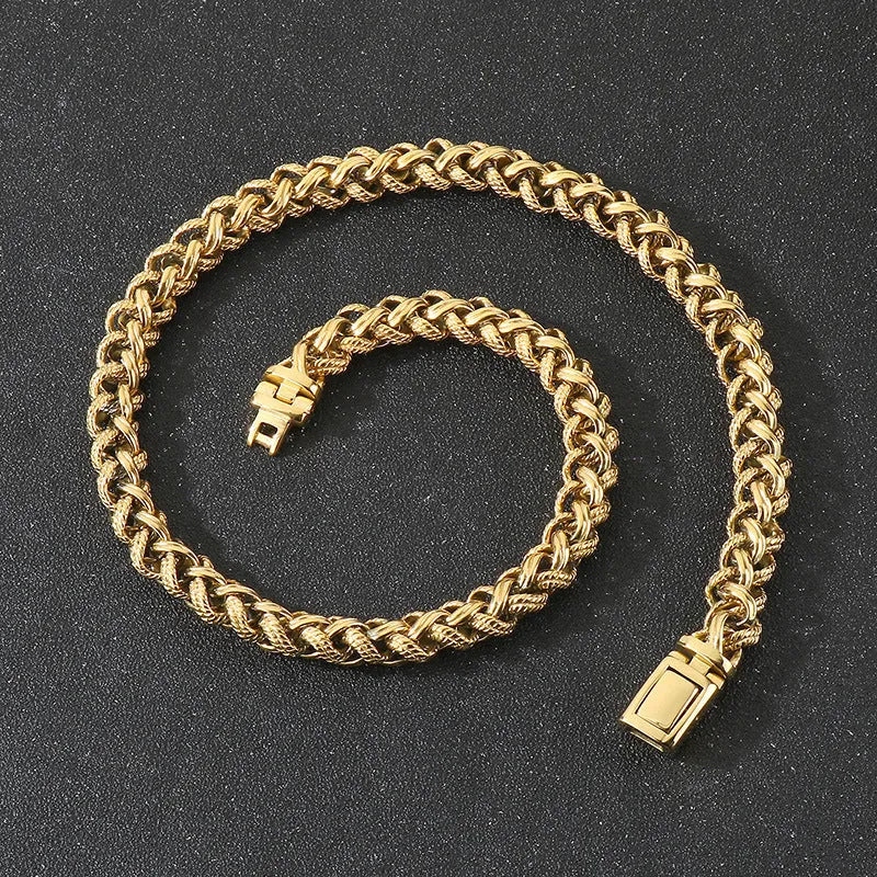 Men's keel twist titanium steel chain necklace in antique silver on a grey background