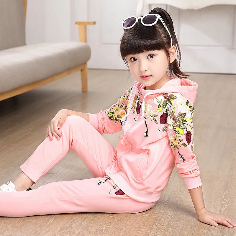 Children's hooded pants suit clothing set in pink, red, or yellow colours for spring and autumn