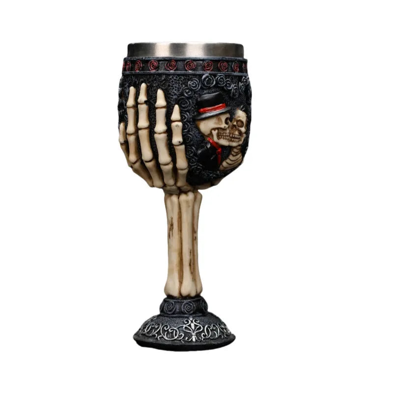 A pair of stainless steel skull skeleton design wine glasses with a retro style, 200ml capacity.