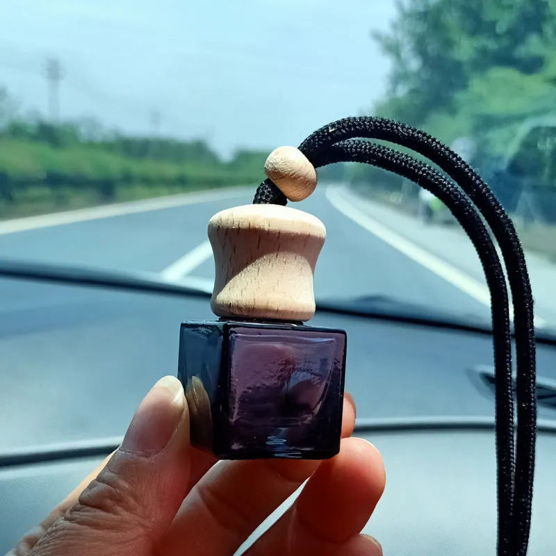 Glass car perfume bottle pendant 8ml hollow design with transparent finish hanging from rearview mirror