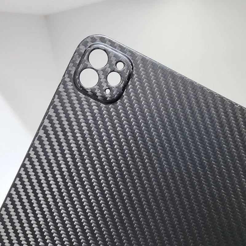 Real carbon fibre flat protective cover for Apple iPad Pro 11 in a choice of matte or forged finishes.