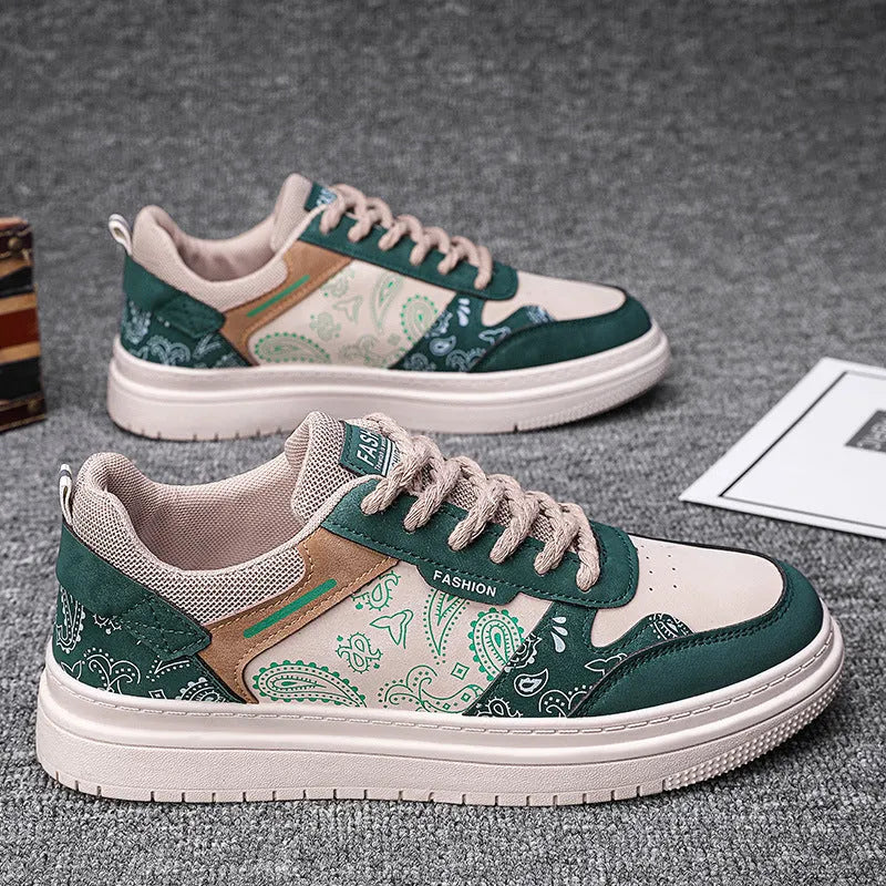 Low-top canvas board shoes with lace-up front, round toe, and flat rubber sole