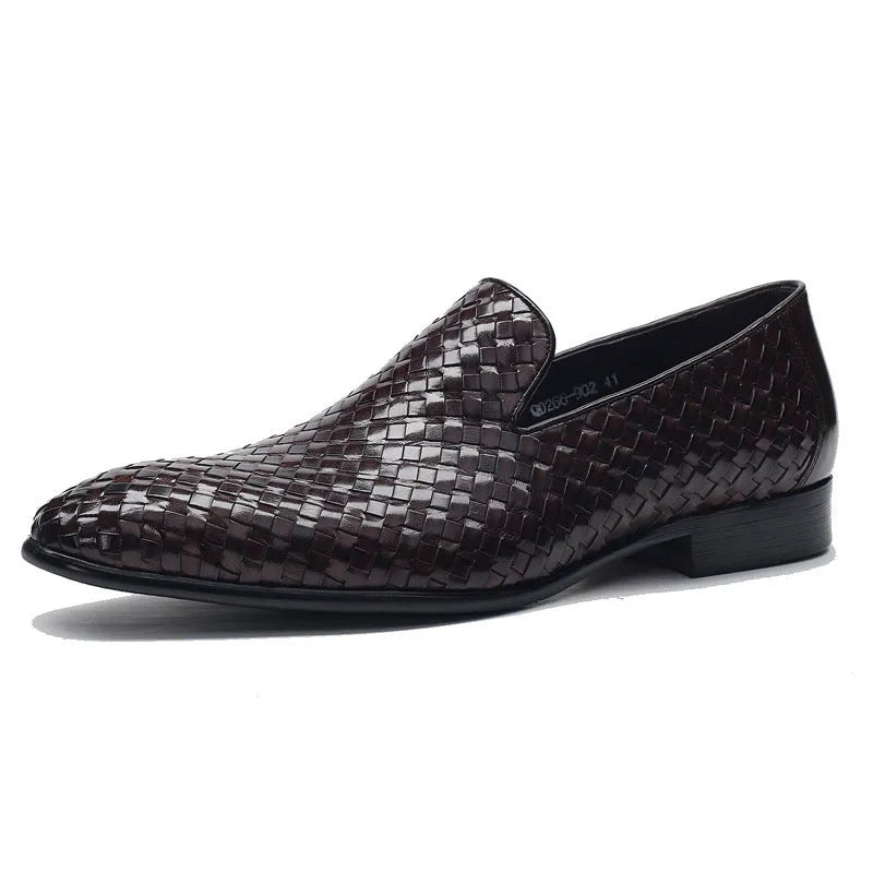 Men's cowhide woven leather business shoes in black with low-top design and leather toe cap