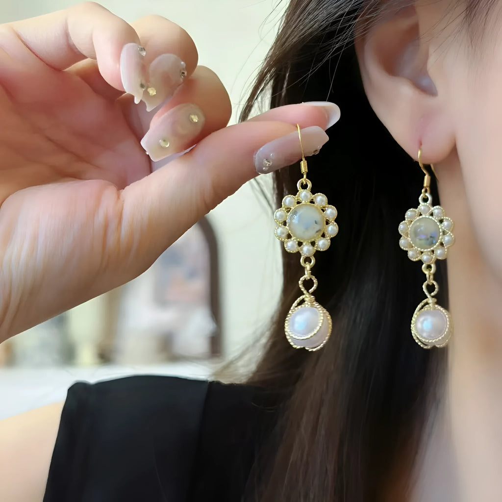 Geometric alloy earrings retro Hong Kong style ins style ear hook and mosquito repellent incense ear clip light luxury