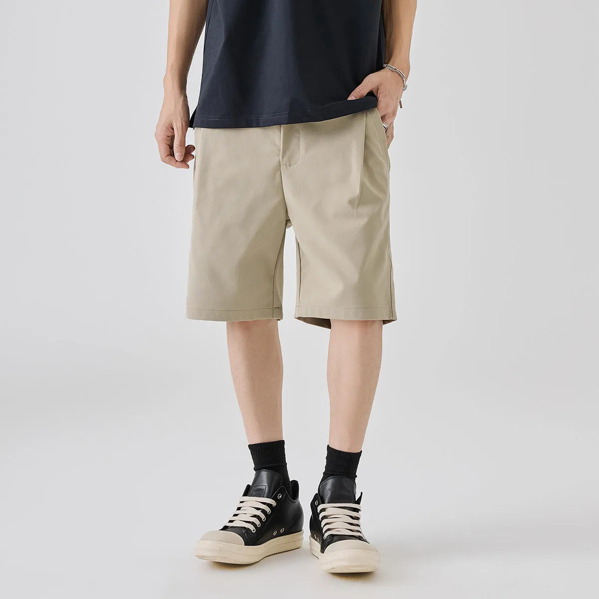Men's straight cut summer trousers in khaki with micro elastic polyester fabric