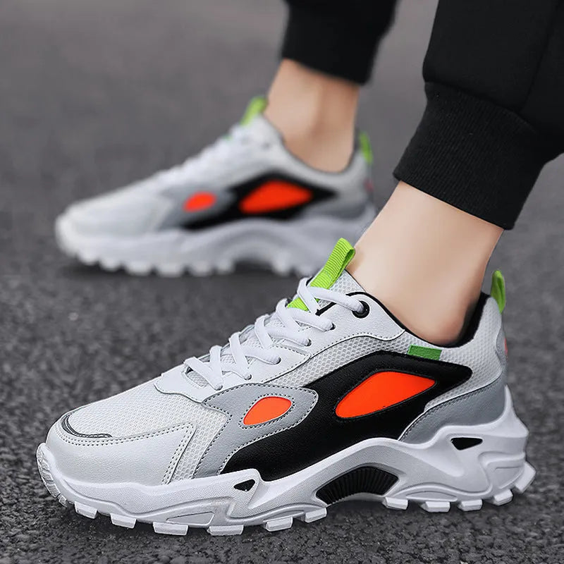 Men's breathable casual sneakers in black white colour-blocked pattern with lace-up front