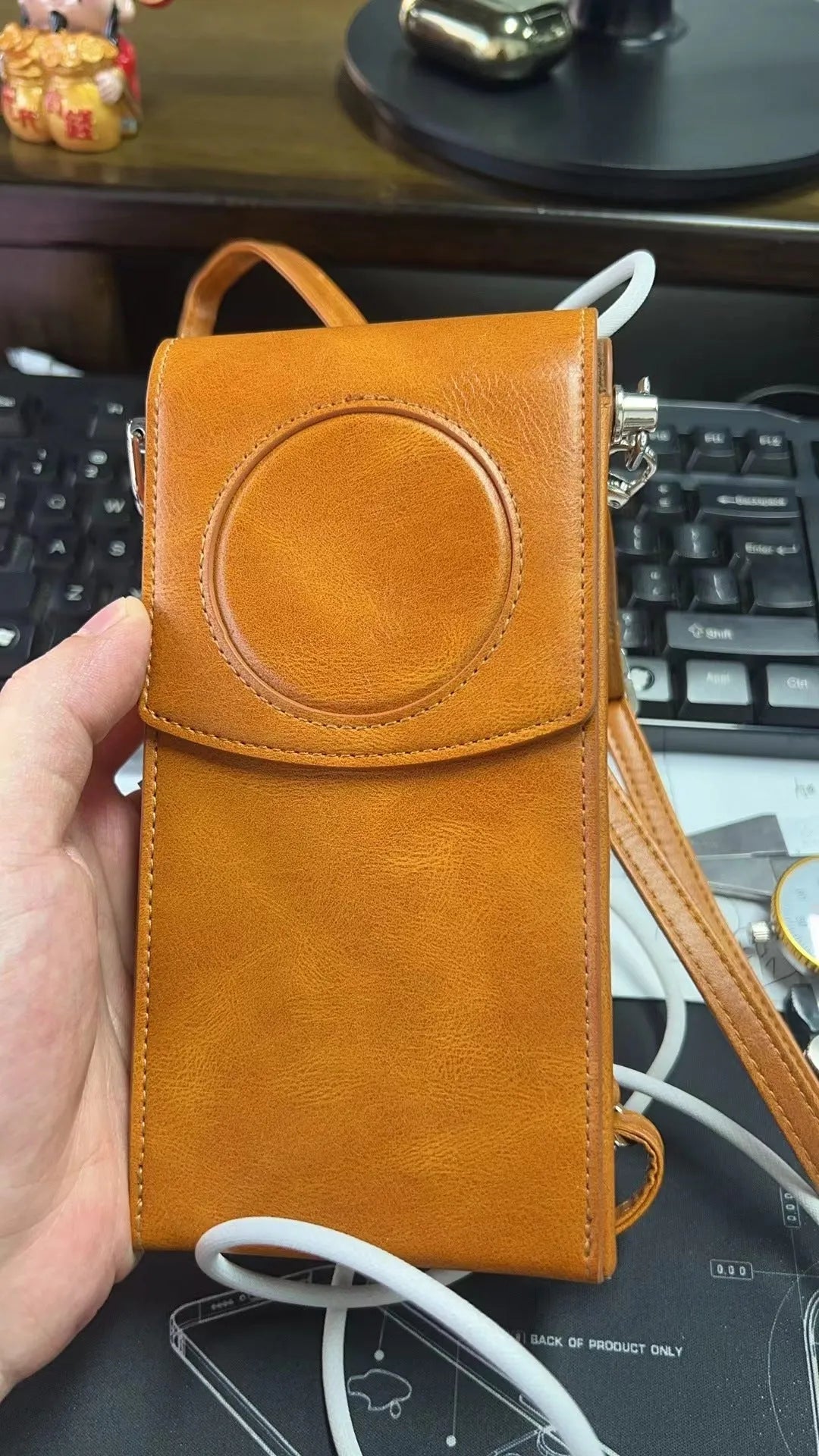 Brown leather storage bag for Apple Vision Pro power supply, portable satchel protective sleeve