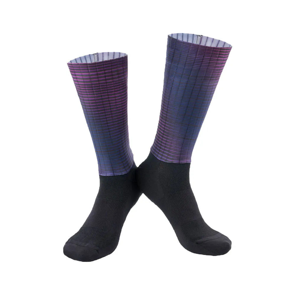 Cycling socks in chemical fibre blend fabric available in six colours for athletic sports