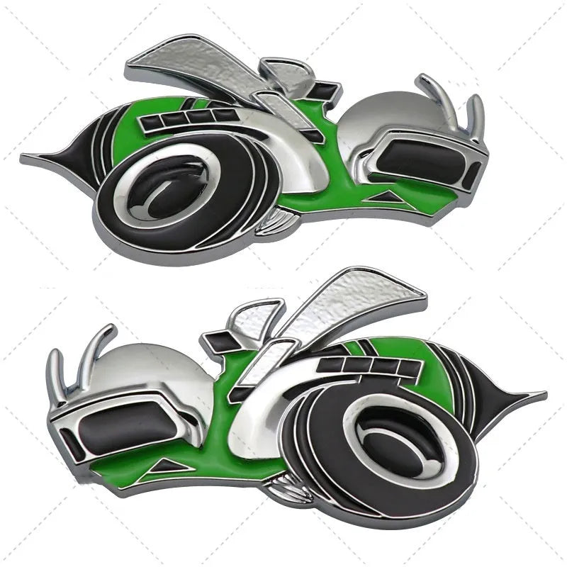 Big Bee zinc alloy car bumper sticker pair in large 11.2 by 6.2 cm size on a vehicle.