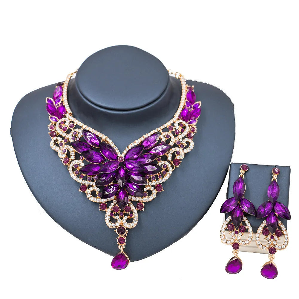 Exaggerated bride necklace and earrings set in alloy with diamond-cut finish, available in multiple colours