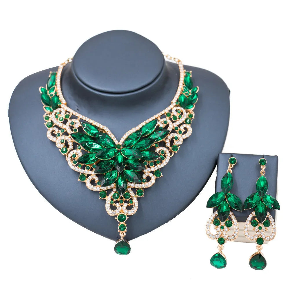 Exaggerated bride necklace and earrings set in alloy with diamond-cut finish, available in multiple colours