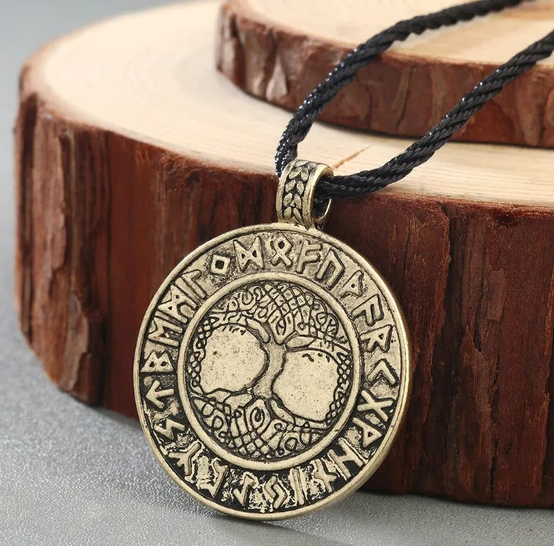 Tree of life necklace in antique silver with alloy pendant and chain