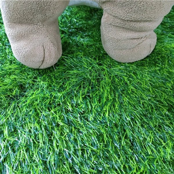 Green dog grass pee mat with realistic texture for indoor outdoor pet training