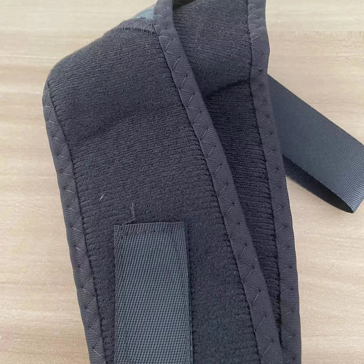 Babaka style nylon back correction posture brace shown on a person, adjustable for anti-humpback support.