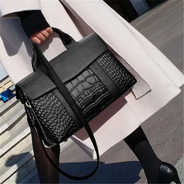 Simple women's black shoulder bag with PU lining, large size 36cm width, structured shape
