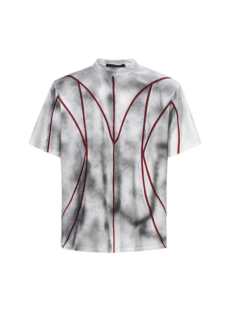 Women's padded shoulder T-shirt with three-dimensional patchwork design on short sleeves