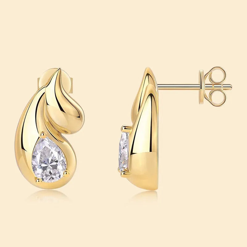 925 silver drop-shaped stud earrings with moissanite inlay, shown in 5x7mm and 2.5mm options