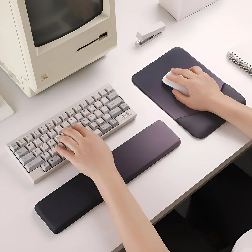 Square silica gel wrist rest mouse pad with non-slip cloth surface in blue colour