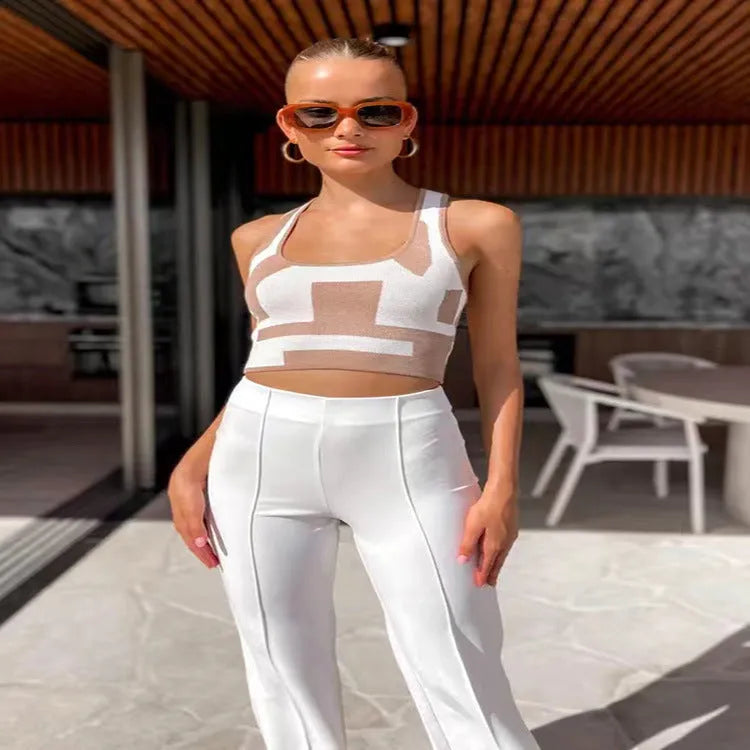 Women's white U-collar sleeveless camisole vest on a hanger