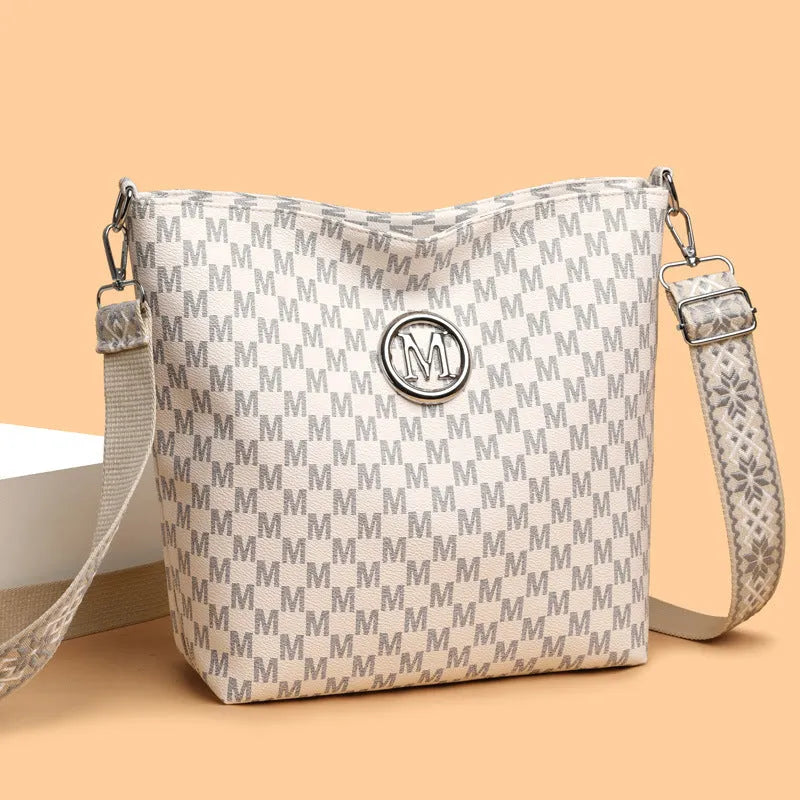 Retro dumpling-shaped PU leather shoulder bag with organisation compartments in black brown white colour options