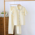 Women's casual cotton gauze short-sleeved top and trousers set in a loose fit for summer.