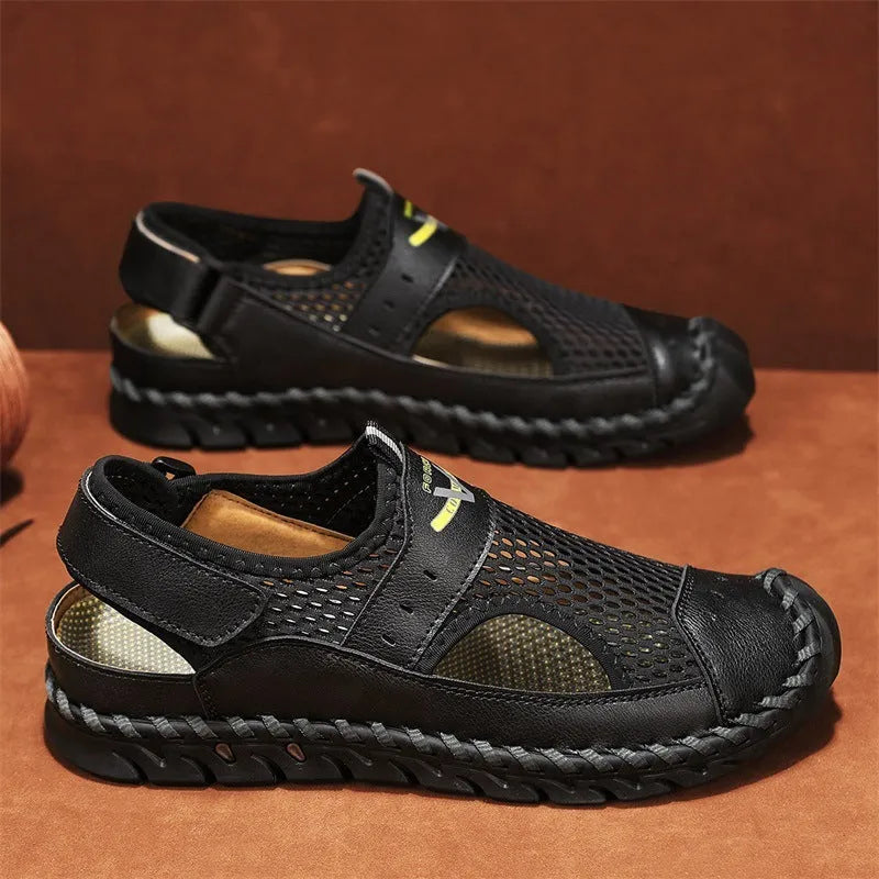 Men's brown leather low-top casual shoes with elastic band and round toe.