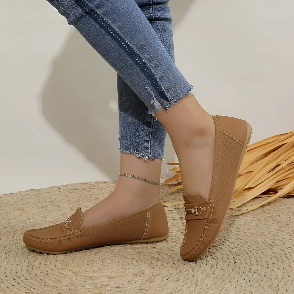 Women's flat casual shoes in artificial PU available sizes 36-43 white black khaki