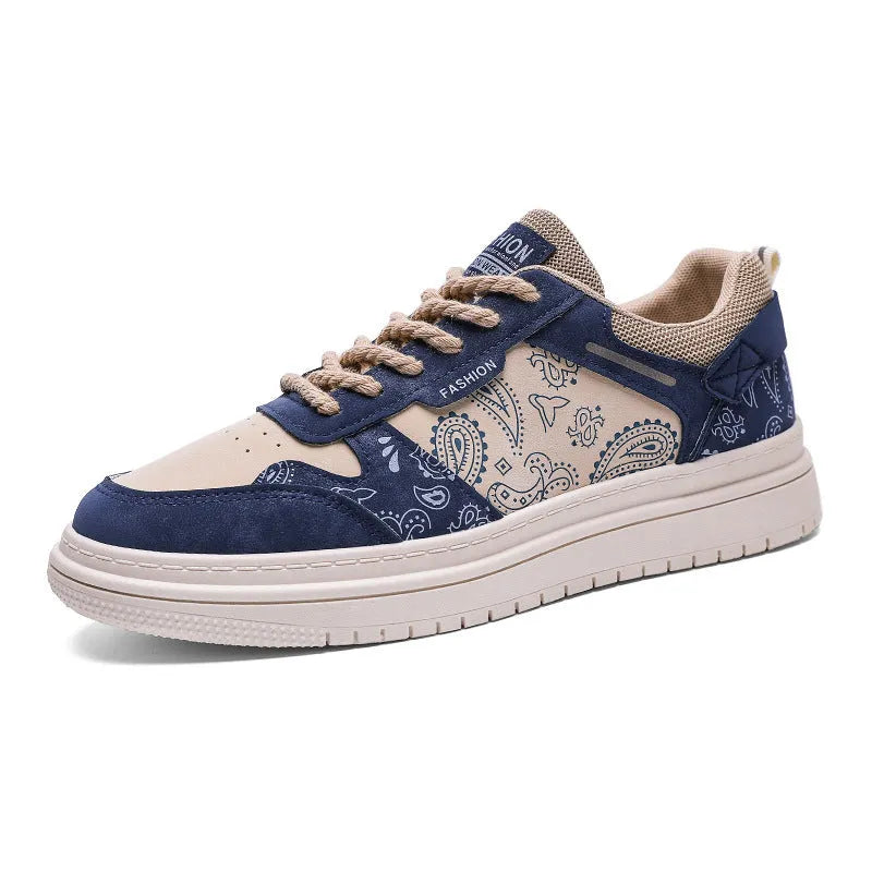 Low-top canvas board shoes with lace-up front, round toe, and flat rubber sole