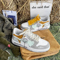 Low cut anti slip board shoes for men, lightweight lace-up trainers, round toe, solid colour, sizes 35-44