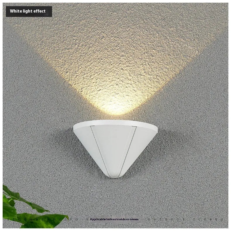 Black and white aluminium IP65 waterproof 5W LED courtyard and bedside lamp.