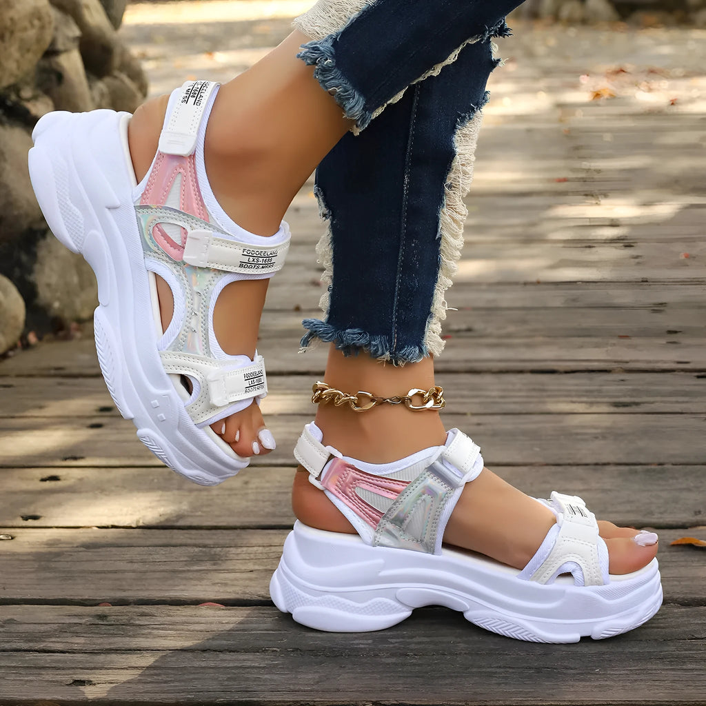 Women's black and white Roman-style platform sports sandals with PU upper and rubber sole