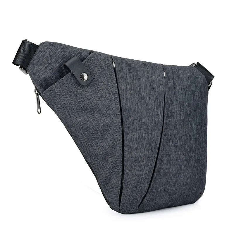 Canvas chest bag for men in black Oxford cloth with zipper closure, worn across the chest for anti-theft security