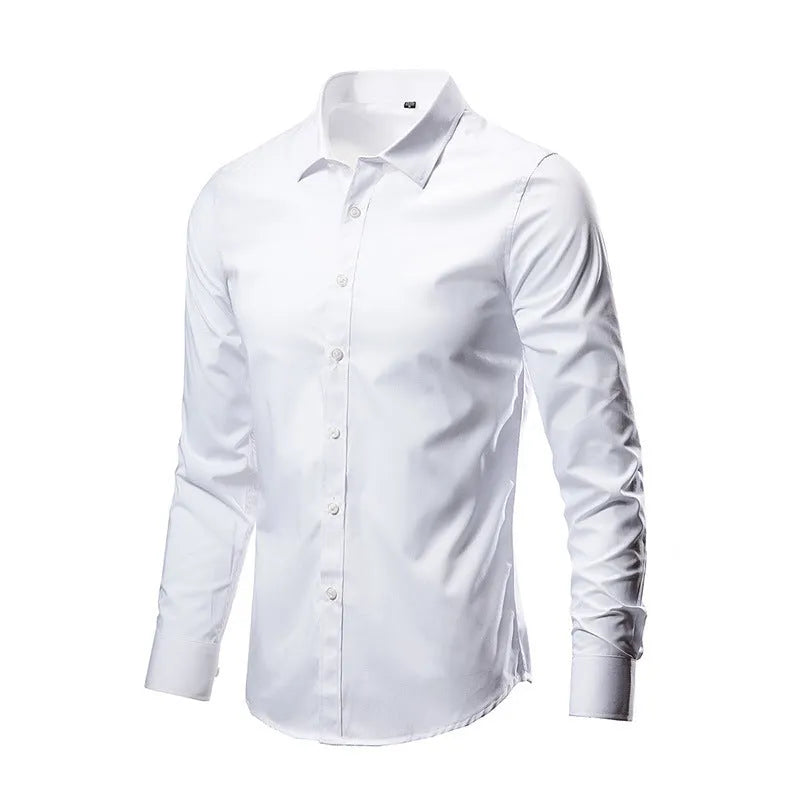 Man wearing a loose-fit linen long-sleeve shirt in a neutral colour, showing the casual style.