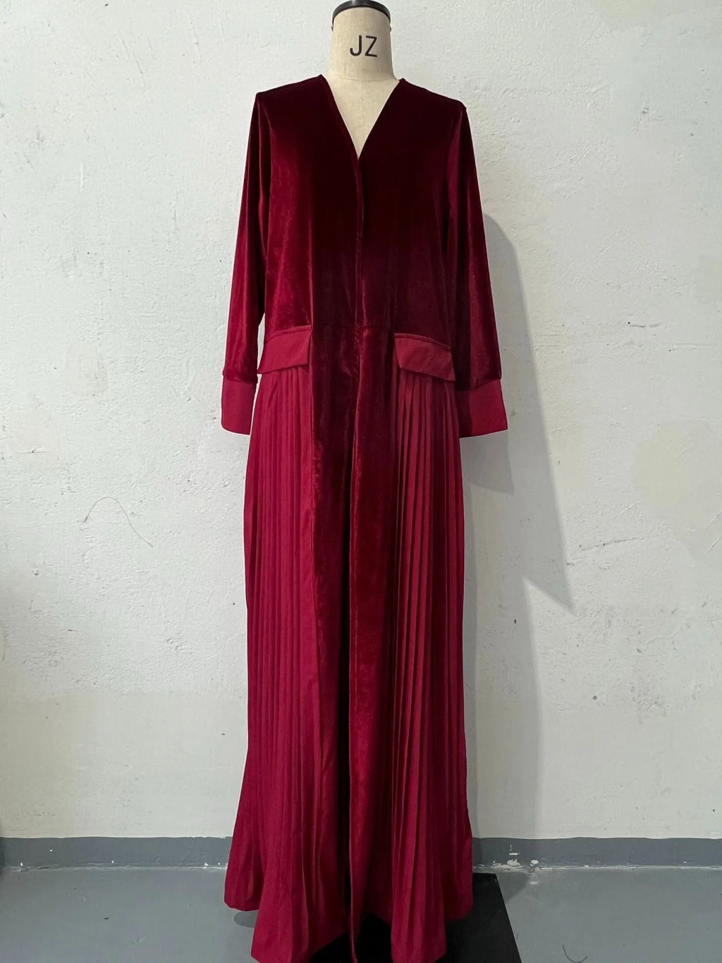 Women's pleated stitching polyester long sleeve coat in wine red, street hipster style
