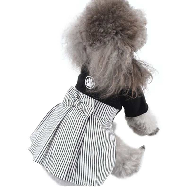 Cotton dog clothes for poodles in skirt or four-legged pants styles for spring and autumn wear