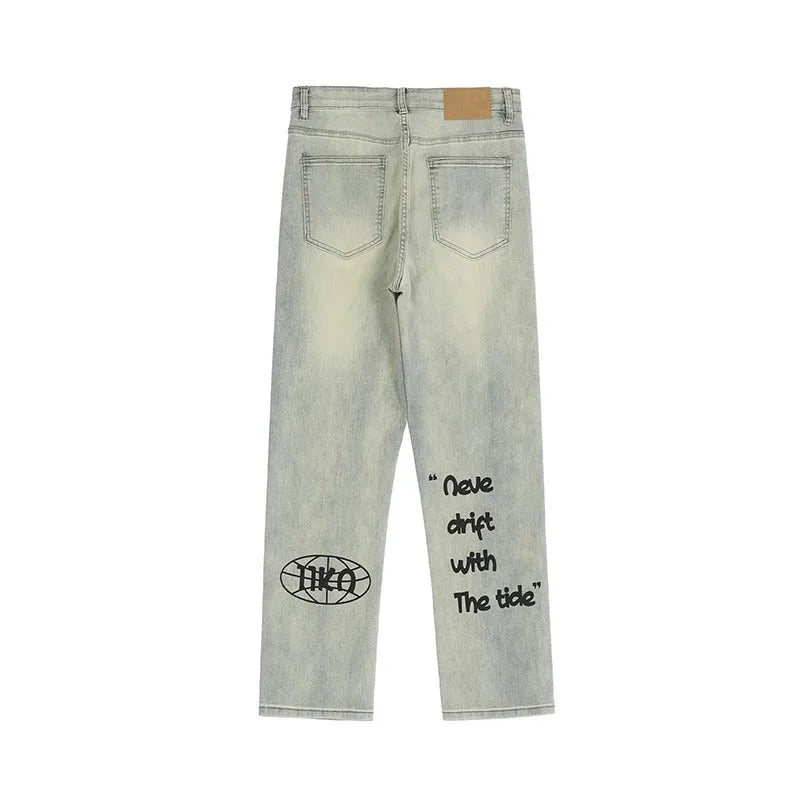 American Vintage khaki straight-leg distressed jeans with yellow mud dye letter print on cotton denim, mid-rise, zip fly