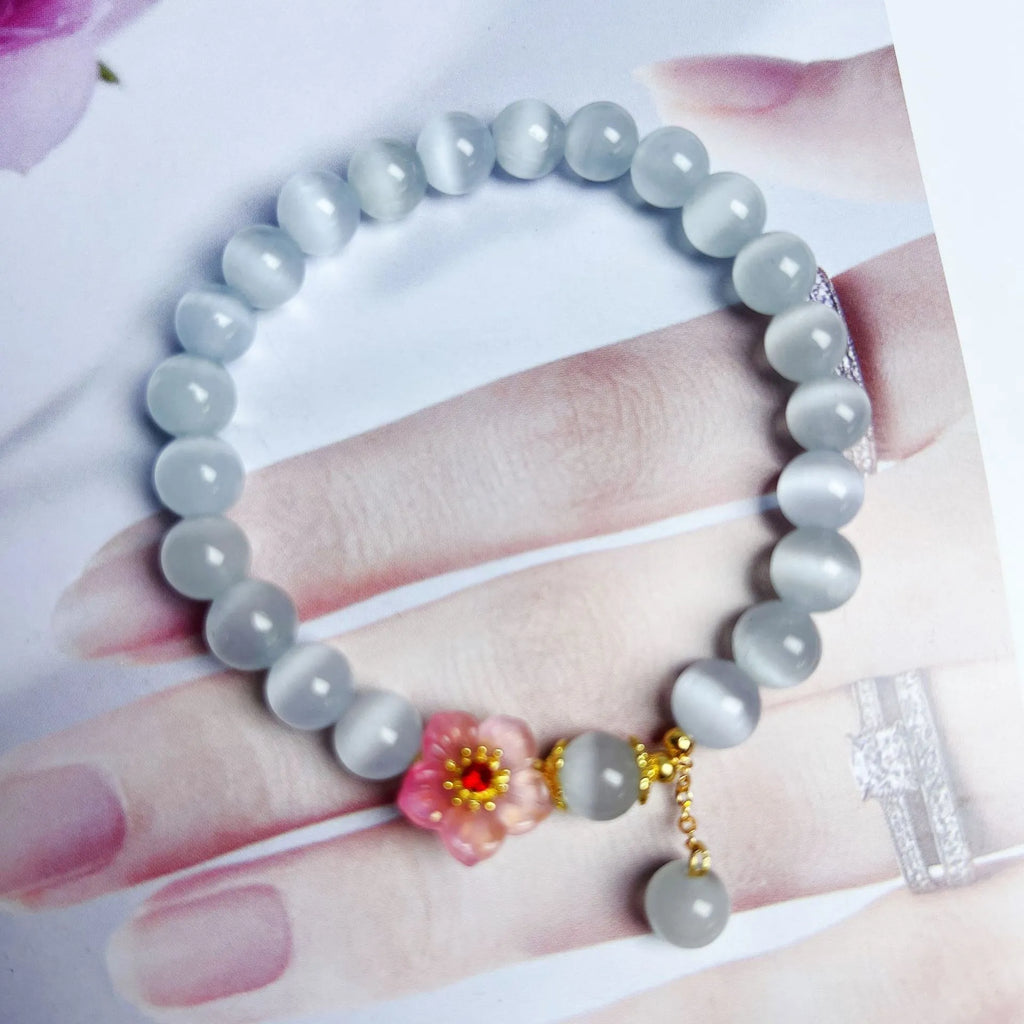 White opal flower beaded bracelet with glass and coloured glaze materials, handcrafted Chinese style design