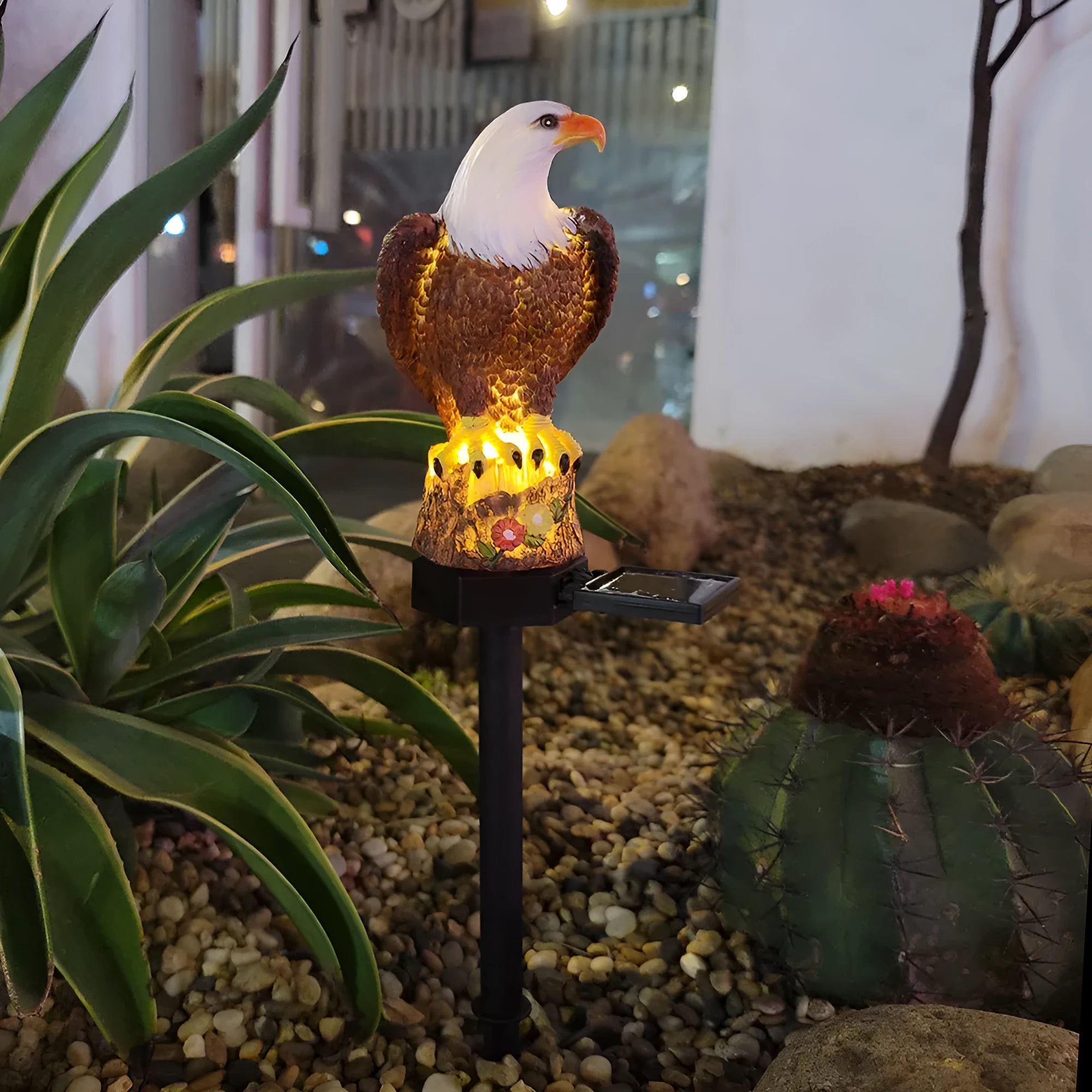Solar resin eagle lawn lamp outdoor garden decoration 43.8cm high IP44