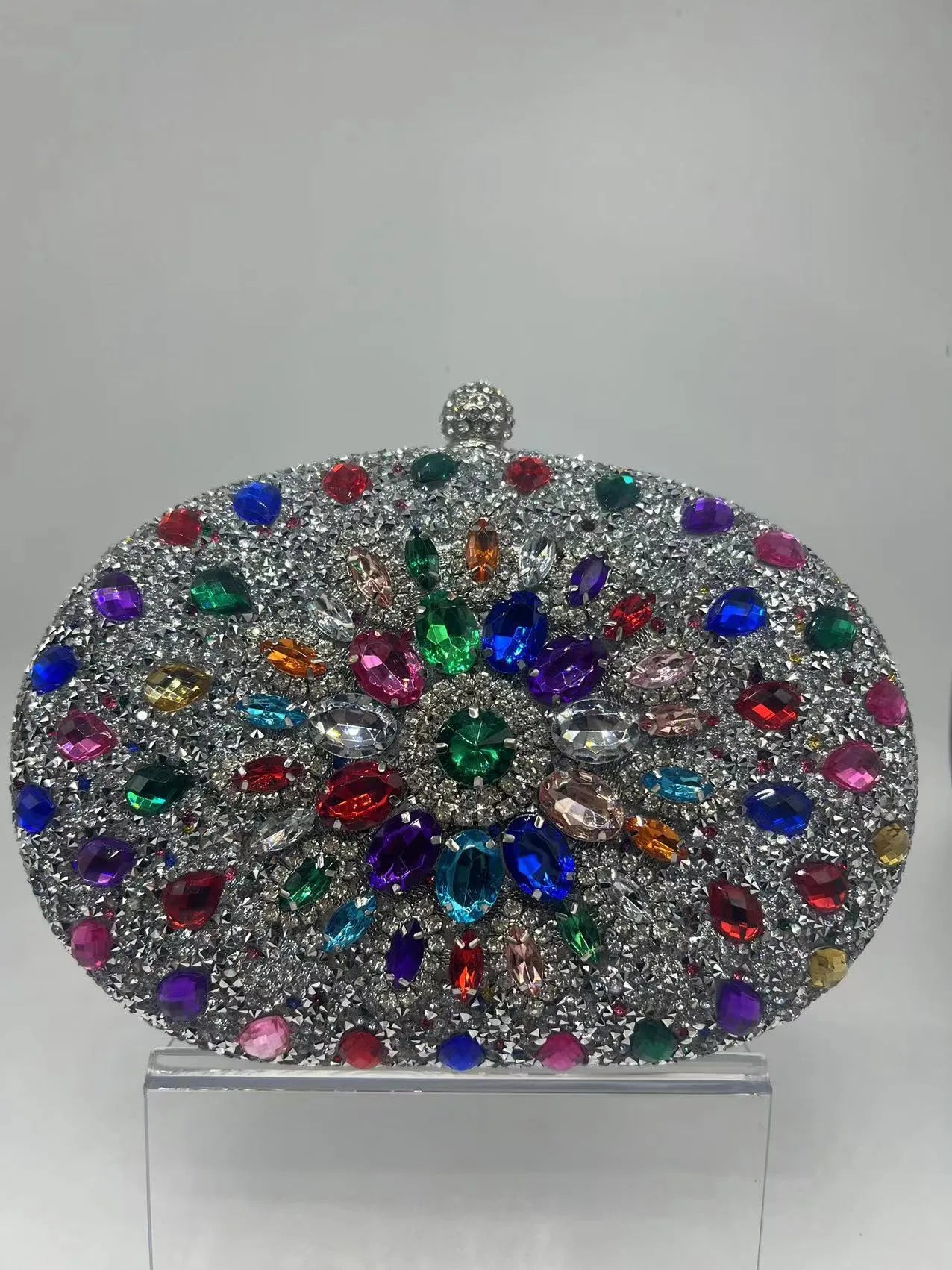 Gold hardware and rhinestone banquet handbag with structured retro design measuring 20cm wide